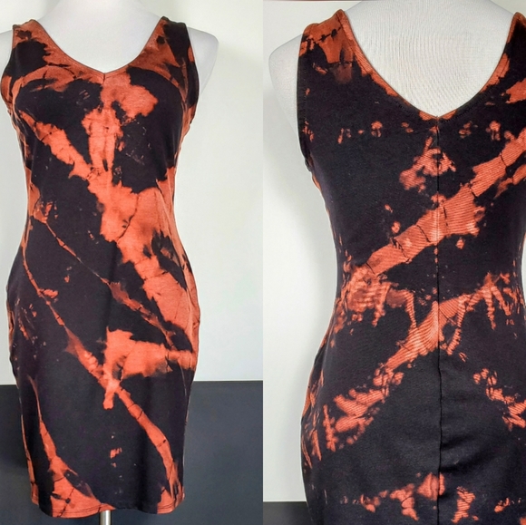 Handmade Custom Tiedye Below! - Picture 4 of 8